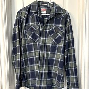 Wrangler Flex for Comfort Flannel Shirt, Size M